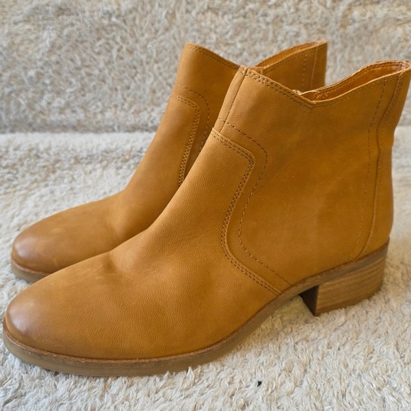 Lucky Brand Shoes - Lucky Brand Camel Brown Women's‎ Ankle Boots 9M Leather Side Zip Booties NEW